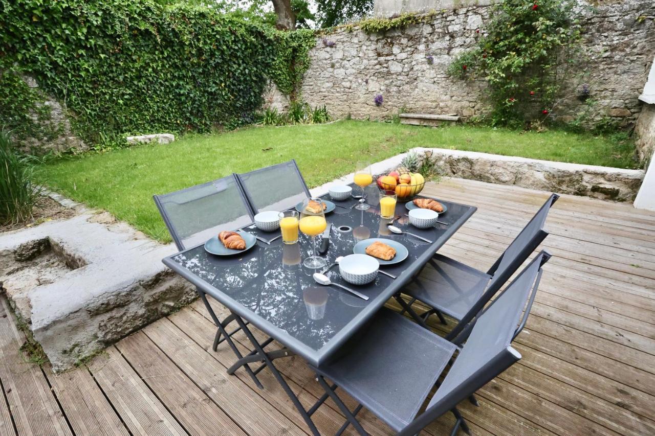 L'Atelier Et Sa Terrasse Apartment Pontivy Exterior photo